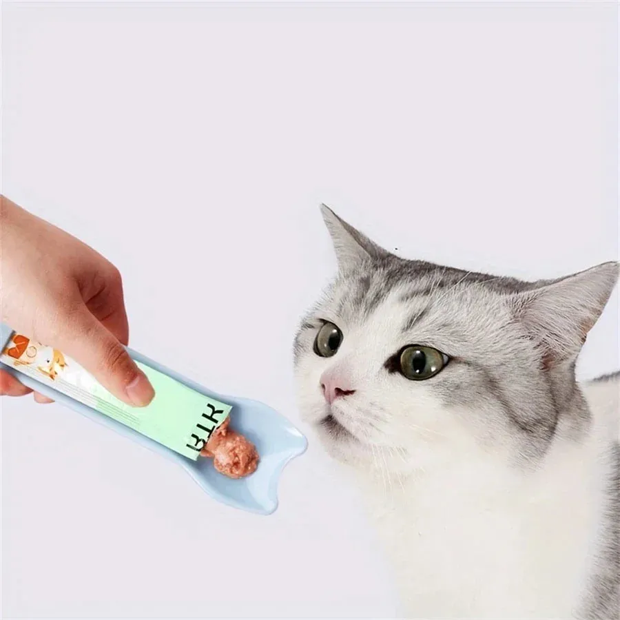 Cat Treat Feeder Spoon - Lickable Wet Treat Dispenser for Cats